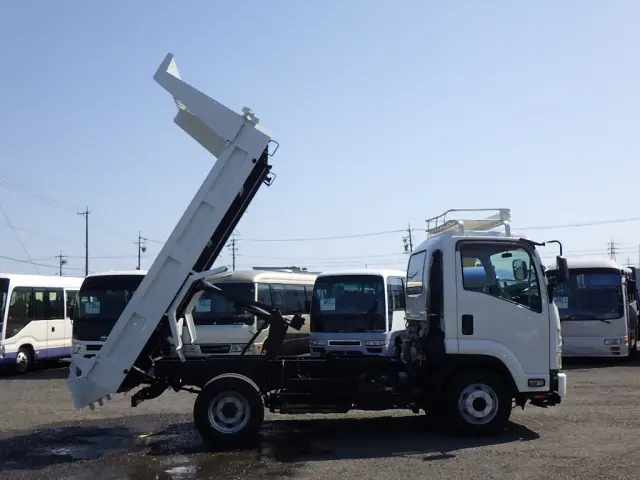 いすゞ フォワード 2RG-FRR90S2(2WD)の写真5