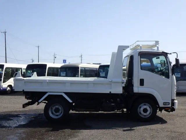 いすゞ フォワード 2RG-FRR90S2(2WD)の写真9