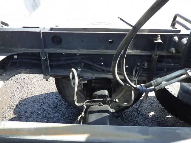 いすゞ フォワード 2RG-FRR90S2(2WD)の写真21