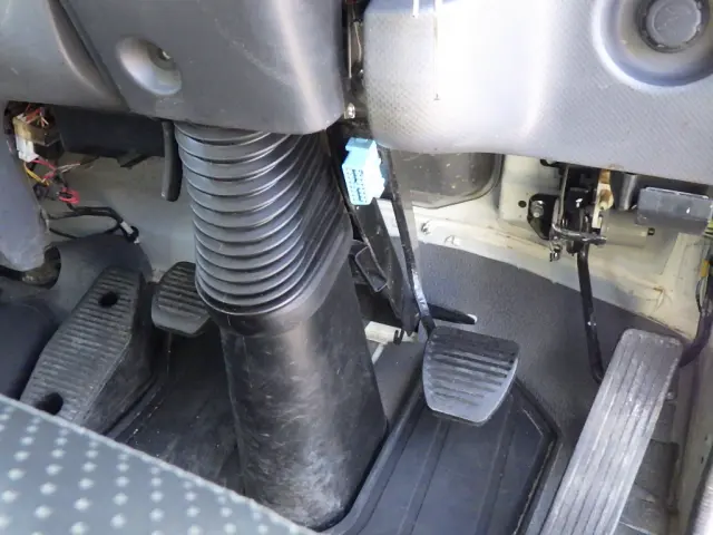 いすゞ フォワード 2RG-FRR90S2(2WD)の写真28