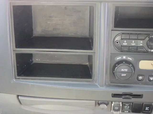 いすゞ フォワード 2RG-FRR90S2(2WD)の写真31