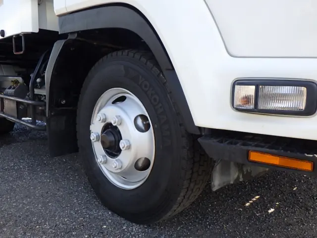 いすゞ フォワード 2RG-FRR90S2(2WD)の写真45