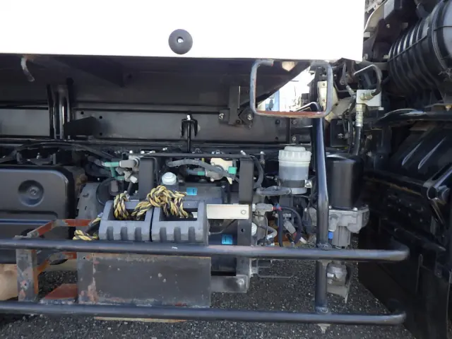 いすゞ フォワード 2RG-FRR90S2(2WD)の写真48