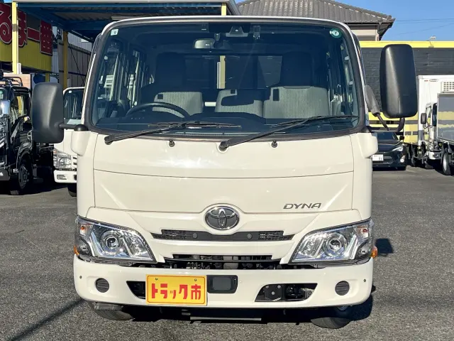 トヨタ ダイナ 2RG-XZU605(2WD)の写真2