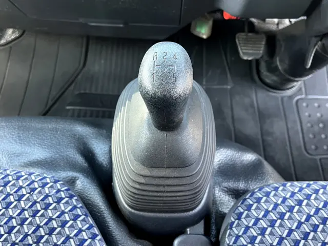 日産 アトラス 2RG-AHR88A(2WD)の写真17