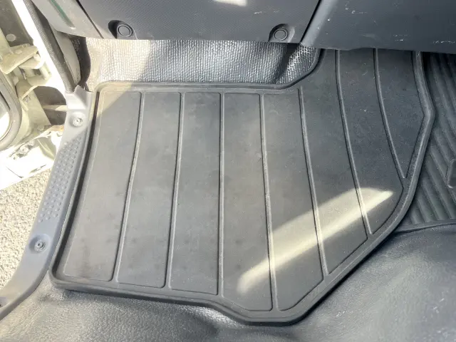 日産 アトラス 2RG-AHR88A(2WD)の写真25