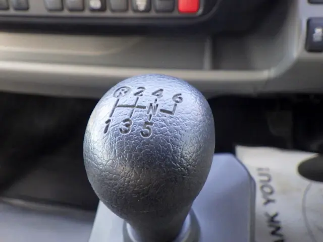 日野 デュトロ TKG-XZU712M(2WD)の写真17