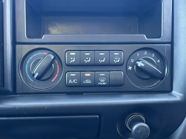 マツダ ボンゴトラック DBF-SLP2T(2WD)の写真18