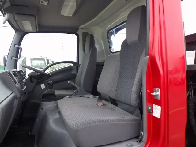 いすゞ エルフ TPG-NPS85AN(4WD)の写真14