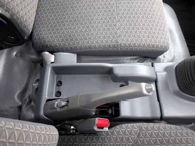 いすゞ エルフ TPG-NPS85AN(4WD)の写真18