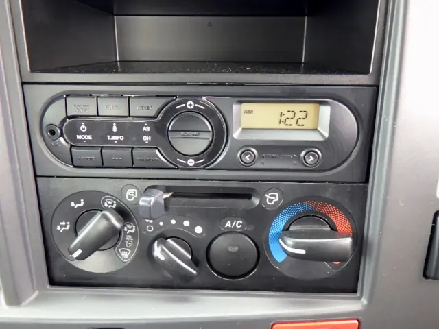 いすゞ エルフ TPG-NPS85AN(4WD)の写真20