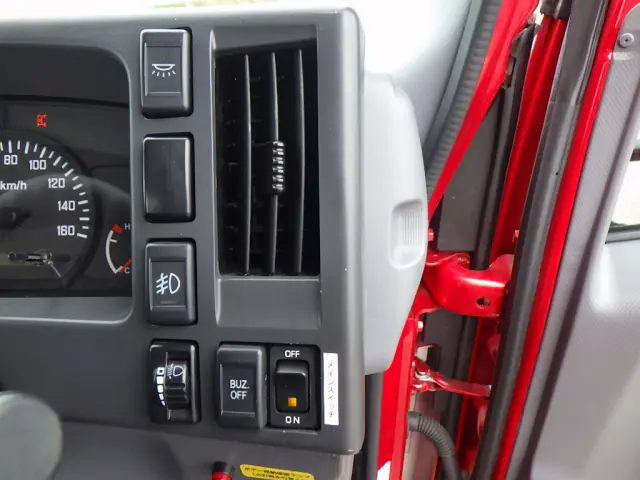 いすゞ エルフ TPG-NPS85AN(4WD)の写真23