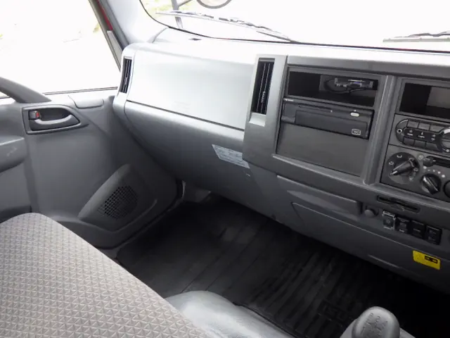 いすゞ エルフ TPG-NPS85AN(4WD)の写真25