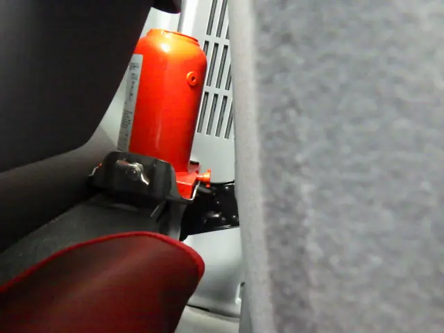 いすゞ エルフ TPG-NPS85AN(4WD)の写真28