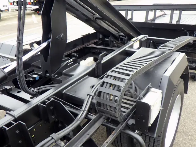 いすゞ エルフ TPG-NPS85AN(4WD)の写真44