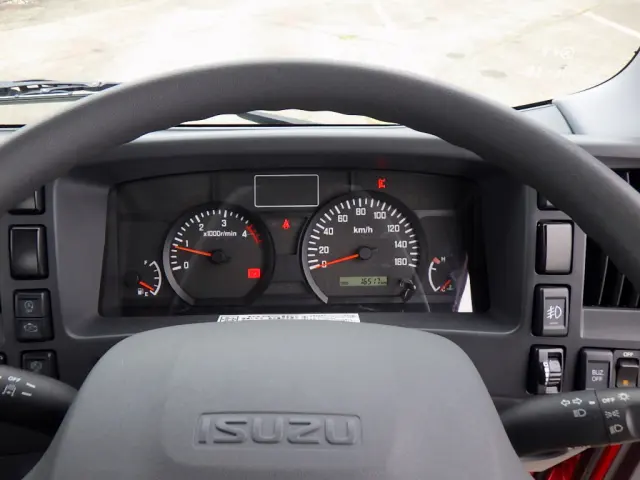 いすゞ エルフ TPG-NPS85AN(4WD)の写真49