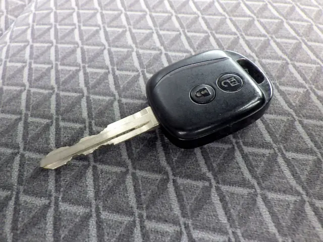 いすゞ エルフ TPG-NPS85AN(4WD)の写真50