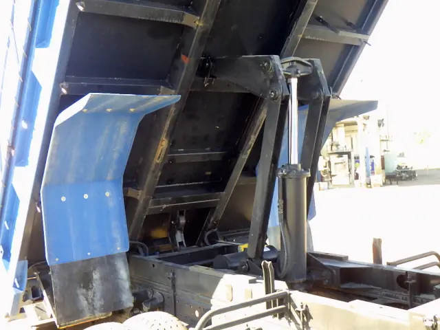 日野 デュトロ 2KG-XZU700X(2WD)の写真13