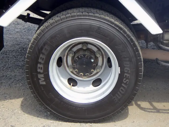 いすゞ フォワード TKG-FRR90S1(2WD)の写真26