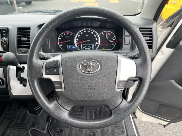 トヨタ ハイエースコミューター QDF-GDH223B(2WD)の写真23