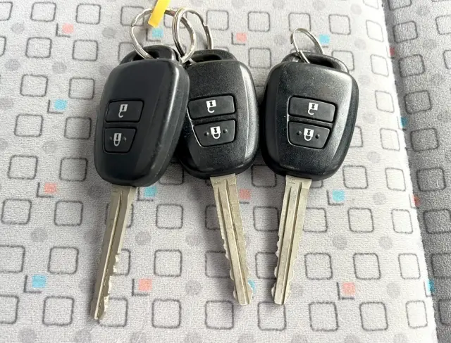 トヨタ ハイエースコミューター QDF-GDH223B(2WD)の写真34