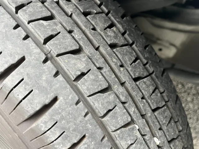 トヨタ ハイエースコミューター QDF-GDH223B(2WD)の写真43