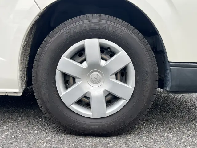トヨタ ハイエースコミューター QDF-GDH223B(2WD)の写真44