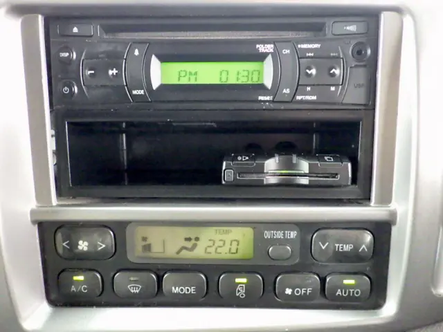 日野 レンジャー TKG-GD7JJAA(2WD)の写真15