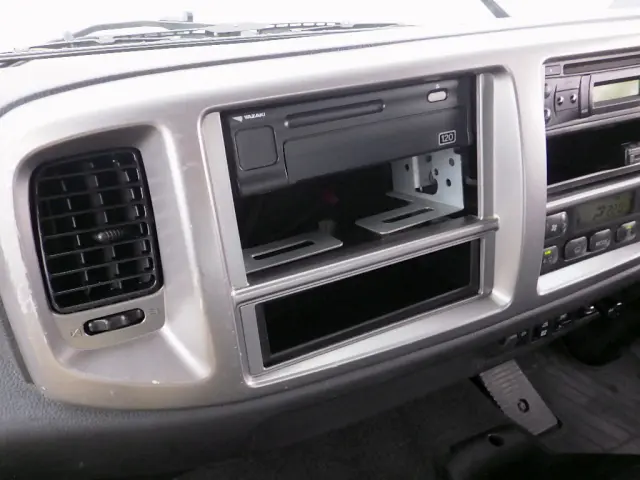 日野 レンジャー TKG-GD7JJAA(2WD)の写真47