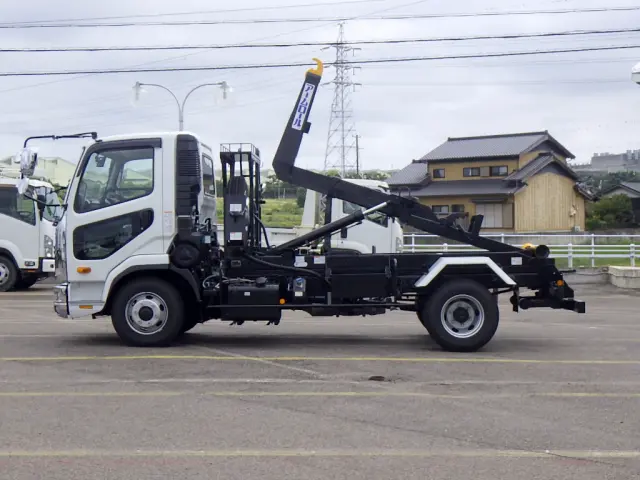 三菱 ファイター 2KG-FK72F(2WD)の写真4