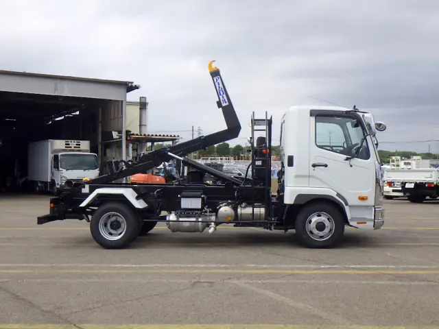 三菱 ファイター 2KG-FK72F(2WD)の写真5