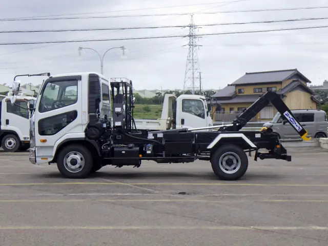 三菱 ファイター 2KG-FK72F(2WD)の写真7