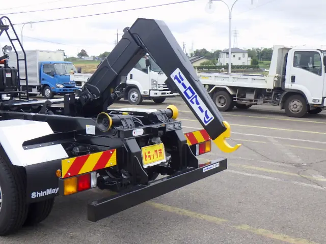 三菱 ファイター 2KG-FK72F(2WD)の写真8