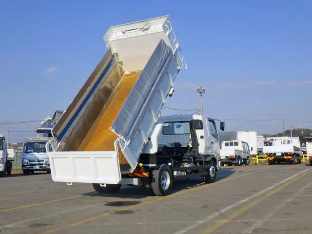 三菱 ファイター 2KG-FK62FZ(2WD)の写真7