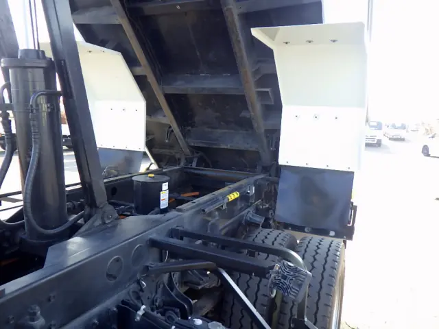 三菱 ファイター 2KG-FK62FZ(2WD)の写真32