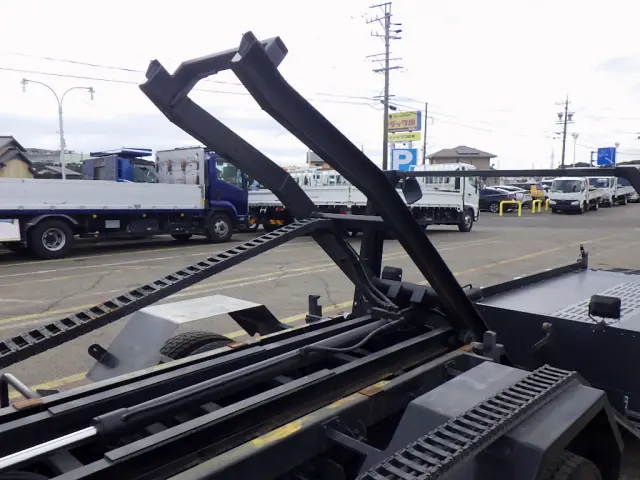 三菱 キャンター 2RG-FEB80(2WD)の写真12