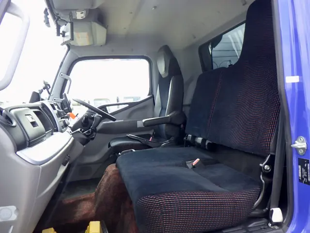 三菱 キャンター 2RG-FEB80(2WD)の写真14