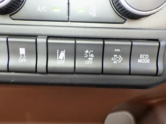 日野 レンジャー 2KG-FC2ABA(2WD)の写真20