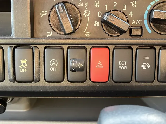 トヨタ ダイナ TKG-XZC600(2WD)の写真21