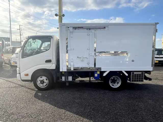 日野 デュトロ 2RG-XZC605M(2WD)の写真3