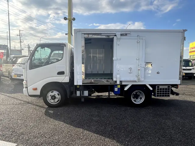 日野 デュトロ 2RG-XZC605M(2WD)の写真4