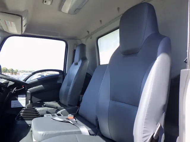 いすゞ フォワード 2PG-FRR90S1(2WD)の写真12