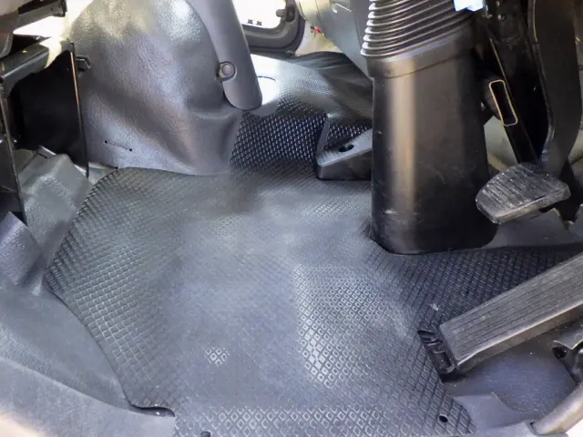 いすゞ フォワード 2PG-FRR90S1(2WD)の写真25