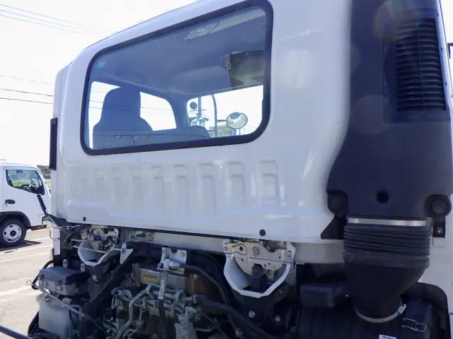 いすゞ フォワード 2PG-FRR90S1(2WD)の写真40