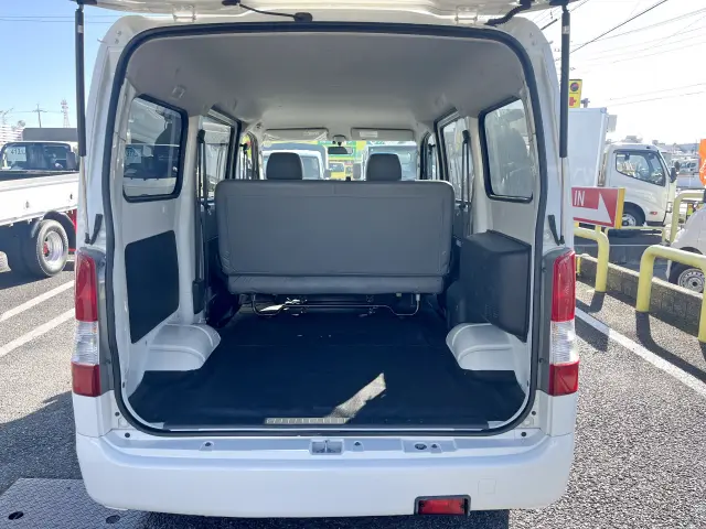 トヨタ タウンエースバン DBF-S412M(4WD)の写真8