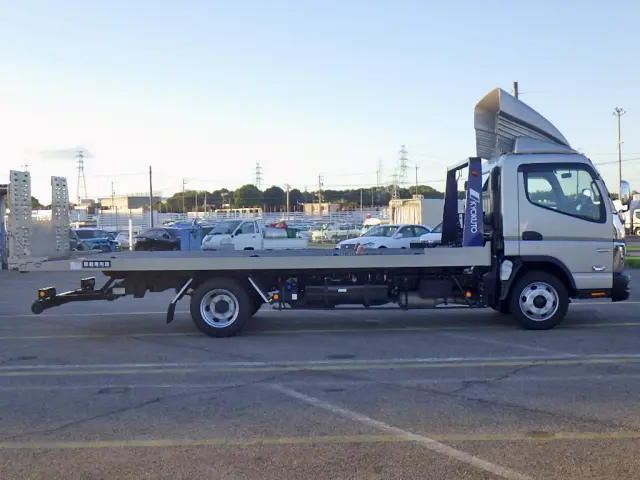 三菱 キャンター 2RG-FEB90(2WD)の写真5