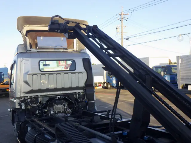 三菱 キャンター 2RG-FEB90(2WD)の写真12