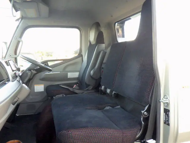 三菱 キャンター 2RG-FEB90(2WD)の写真14