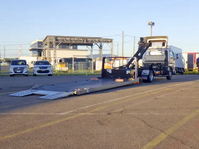 三菱 キャンター 2RG-FEB90(2WD)の写真32