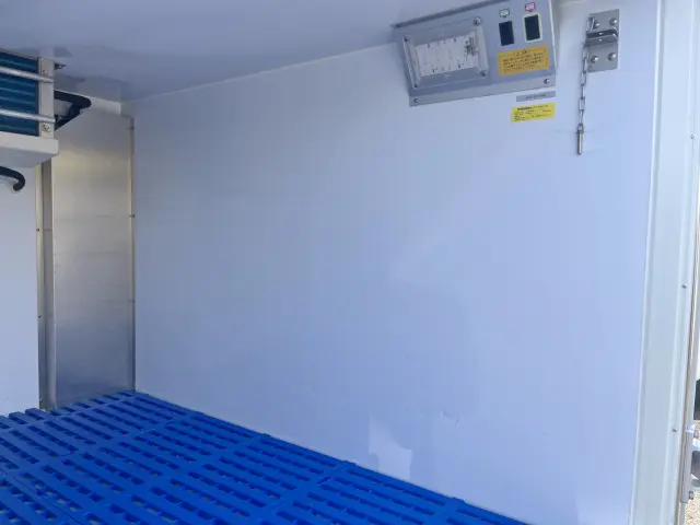 荷箱右面|ダイハツ ハイゼットトラック 3BD-S500P(2WD)の写真11